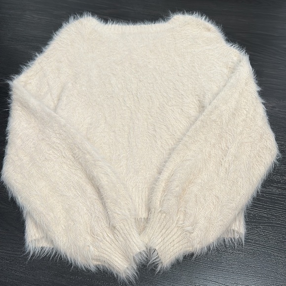 American Eagle Sweater - Picture 4 of 4